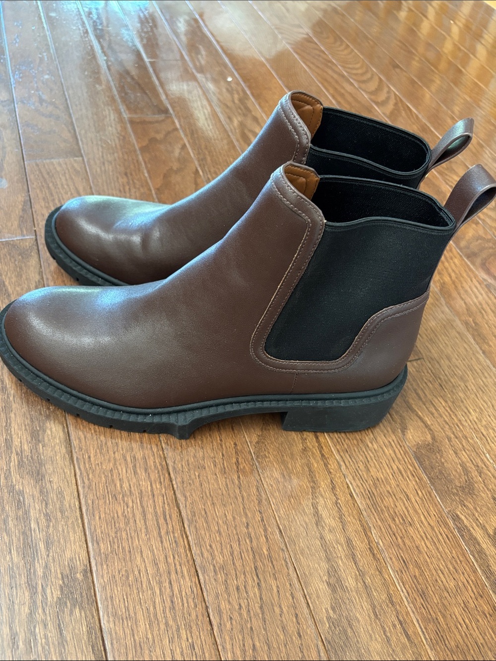 Coach Brown Leather Boots NWOT size 9.5 fits like 8.5-9